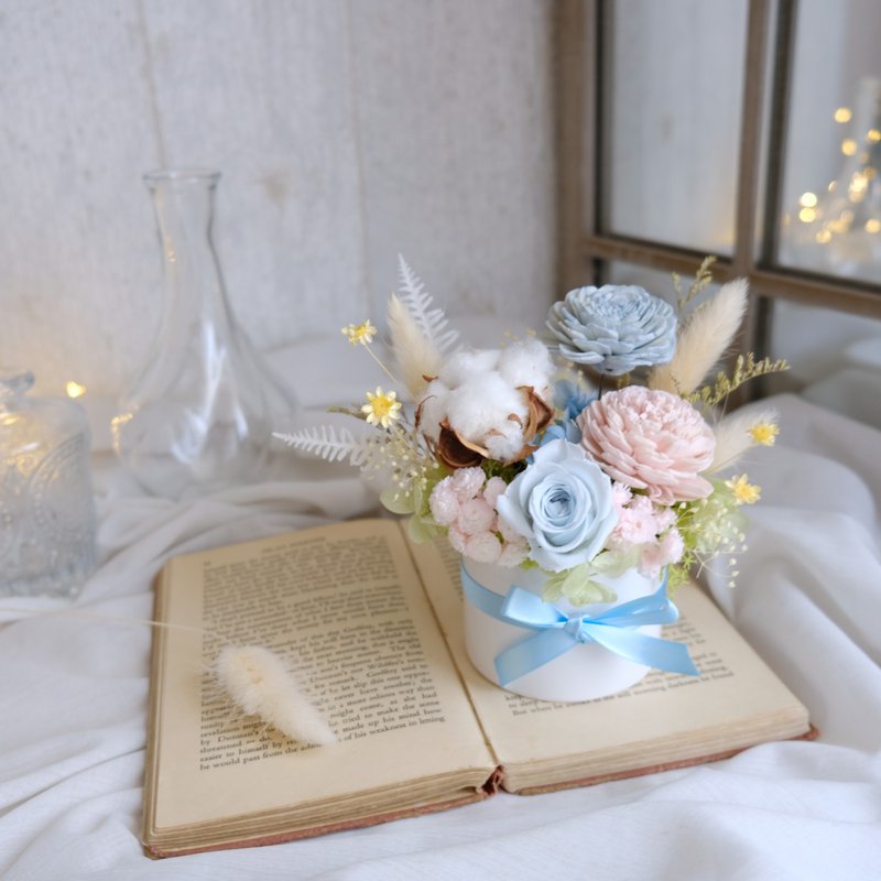 朝氣款桌上型盆花/藍色/綠色/永生花/不凋花/乾燥花/情人節禮物 - 乾燥花/永生花 - 植物．花 藍色