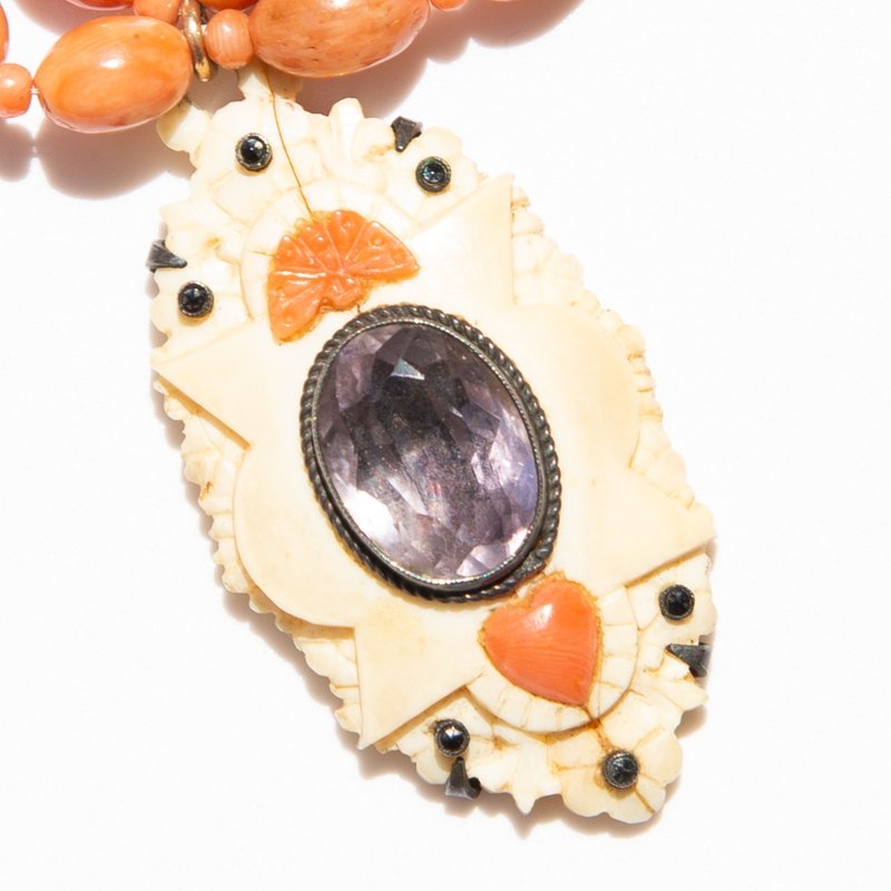 Vintage coral × amethyst carved design pendant top necklace - 項鍊 - 其他材質 粉紅色