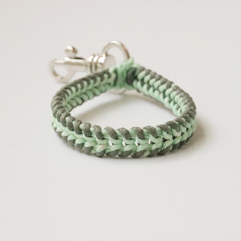 Braided Keyring - Sanctified Braid (Bamboo Green + Mint Green) - ที่ห้อยกุญแจ - ผ้าฝ้าย/ผ้าลินิน สีเขียว