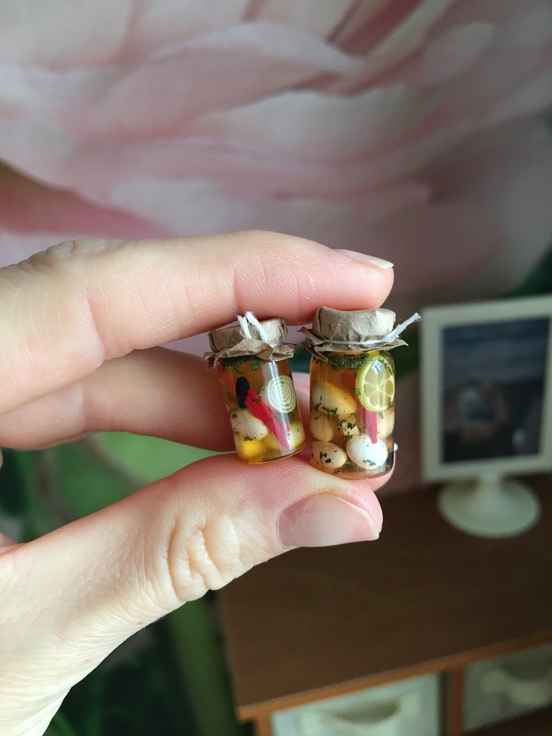 Miniature jars for dollhouse - 公仔/玩偶 - 其他金屬 多色
