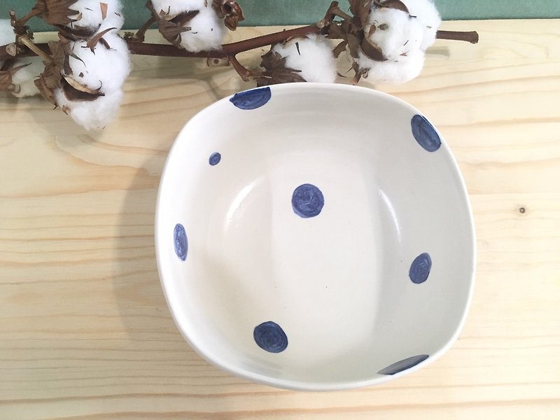 Bowl bowl-square bowl (blue dot) - ถ้วยชาม - ดินเผา สีน้ำเงิน