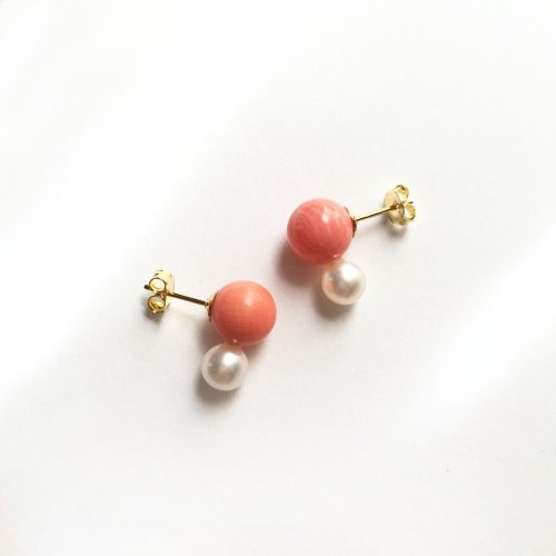 y-o K14gf Dyed Coral and Pearl Stud Earrings