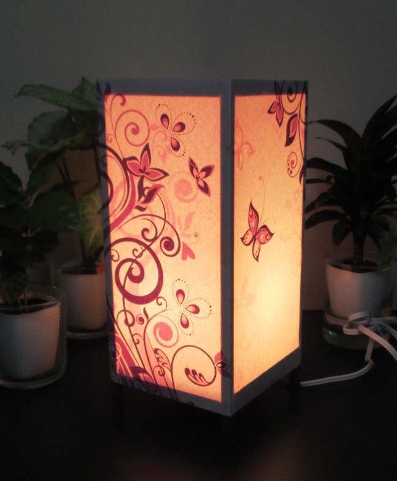 Mai Butterfly «Dream Light» Peace and healing will revive! ★ Decorative light stand - โคมไฟ - กระดาษ สีส้ม