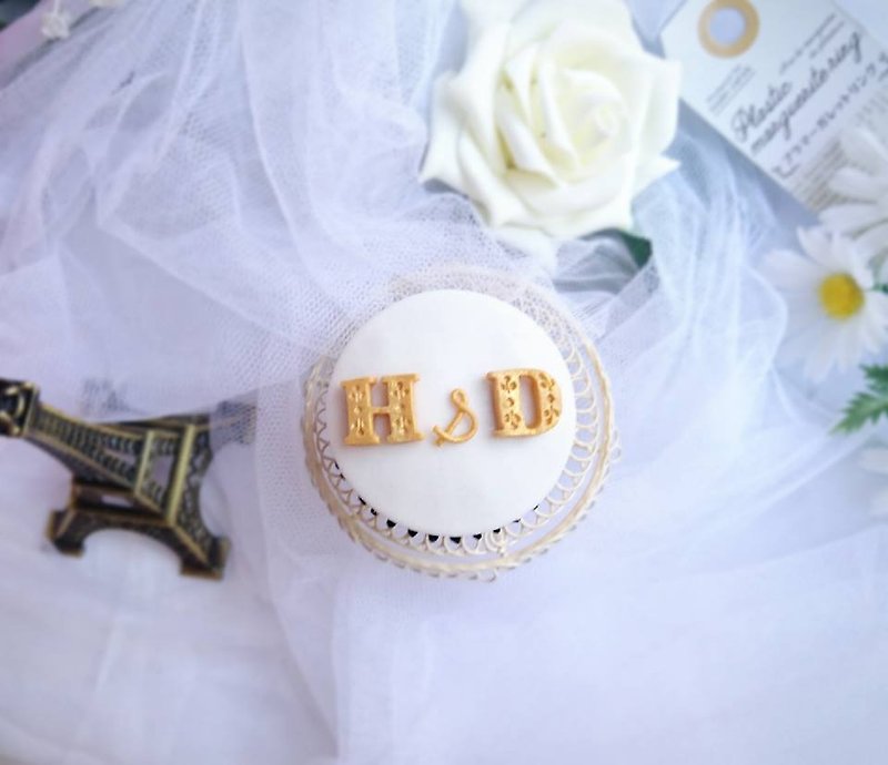 [Essential] minimalist luxury style wedding exclusive new name fondant cupcakes (12) - อื่นๆ - อาหารสด 