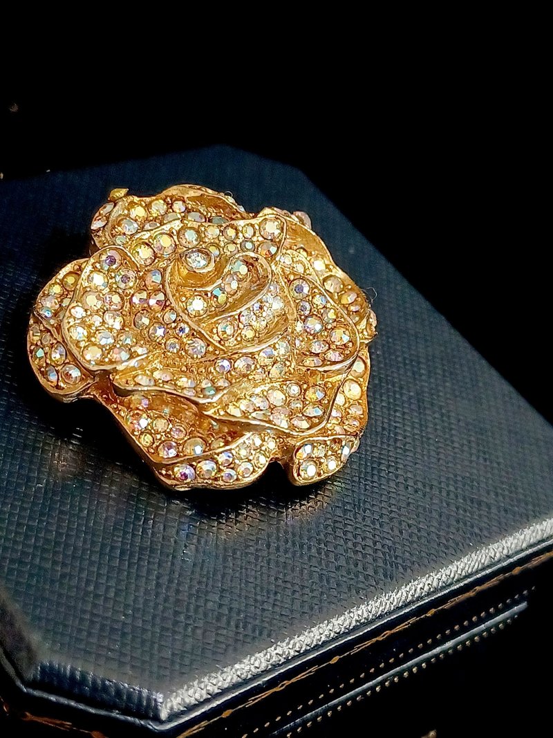 vintage jewelry 古典繁覆極光萊茵山茶花 別針 - 胸針 - 其他金屬 
