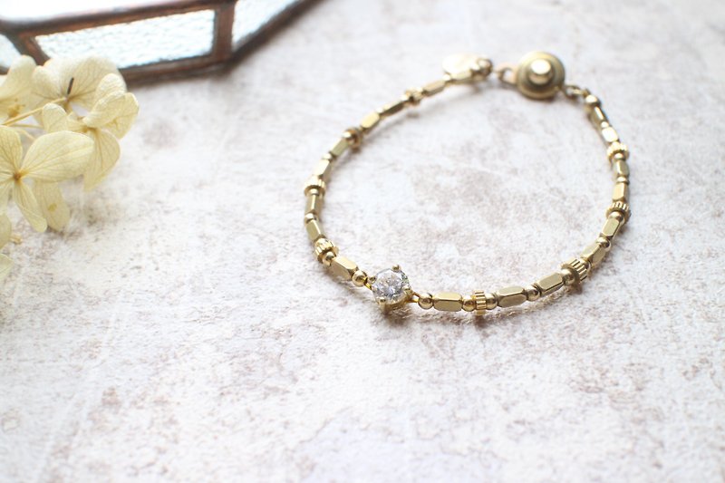 Classical- brass bracelet - Bracelets - Copper & Brass Gold