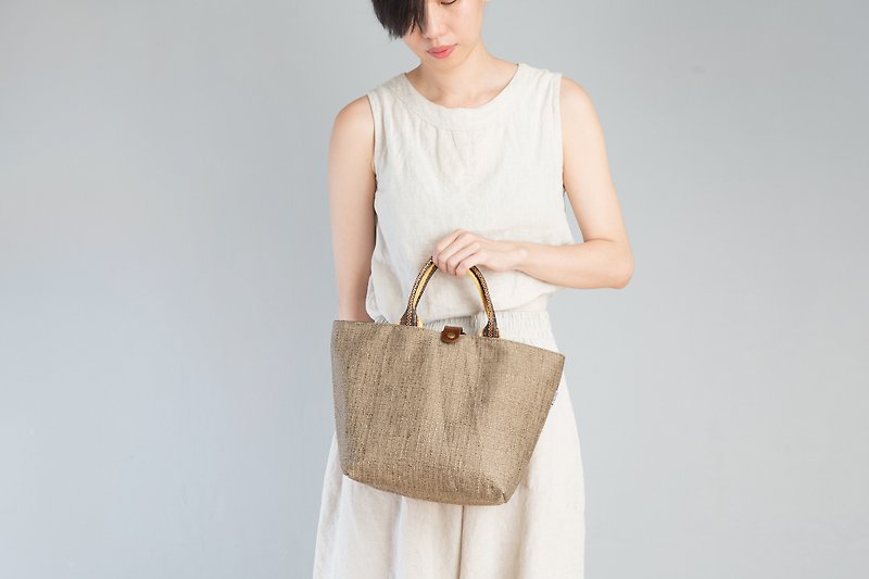 Handmade Khaki Jacquard Plain Tote Bag| Bento Bag| Waterproof| Double Sided| - กระเป๋าถือ - วัสดุกันนำ้ สีกากี