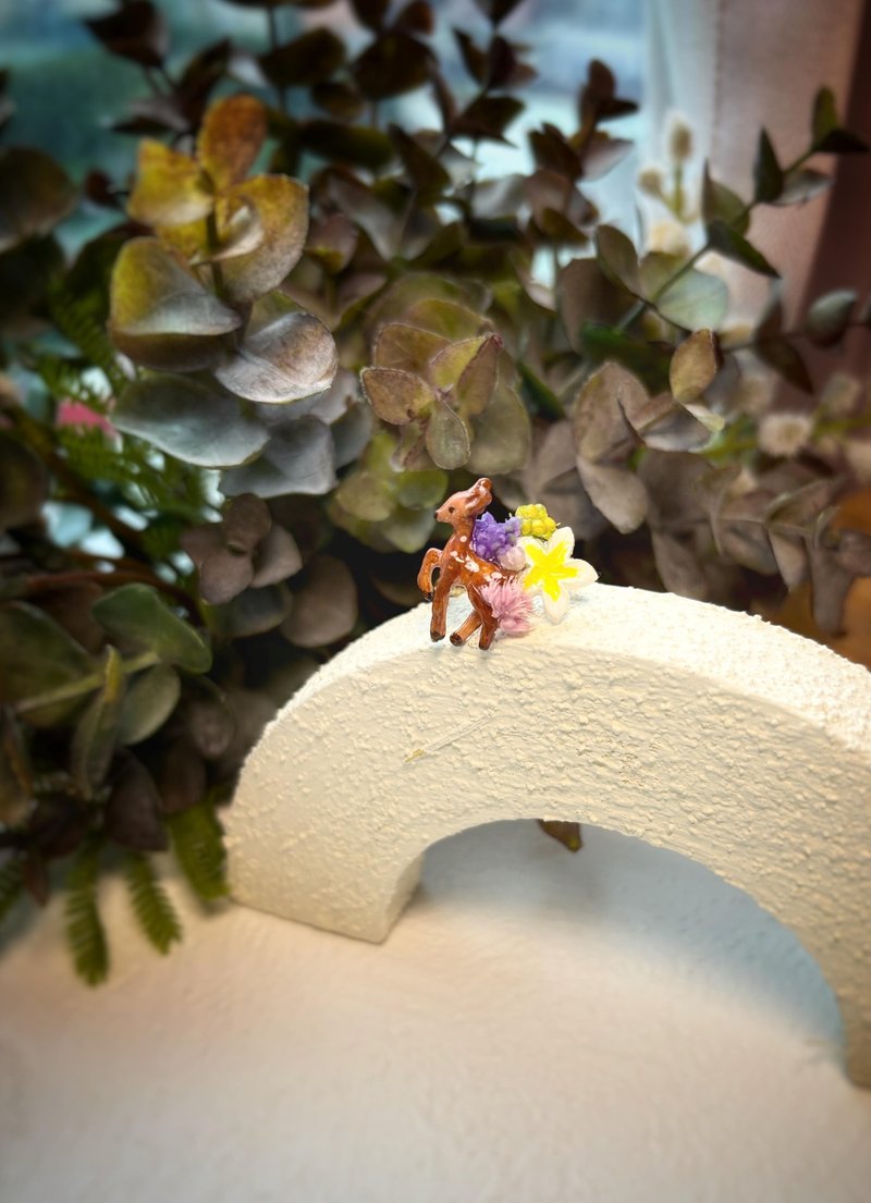 Deer and Plumeria Ring with Real Flowers - General Rings - Plants & Flowers Multicolor