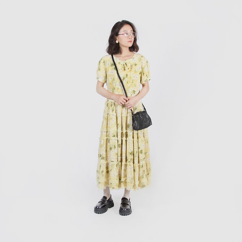 [Egg Plant Vintage] Magic Daisy Lace Cake Skirt Print Vintage Dress - ชุดเดรส - เส้นใยสังเคราะห์ สีเหลือง