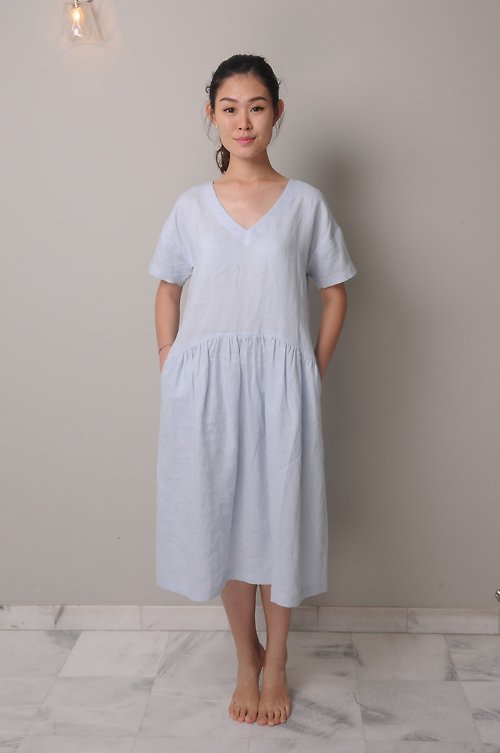 PLOVERY Linen Dress / Flarey Linen Dress / V Neckline / Below-The-Knee Length / EP-D651