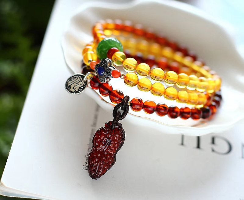 Fine natural rainbow amber conformal three-ring bracelet embellished with natural blood amber peanut pendant super beautiful - Bracelets - Gemstone 