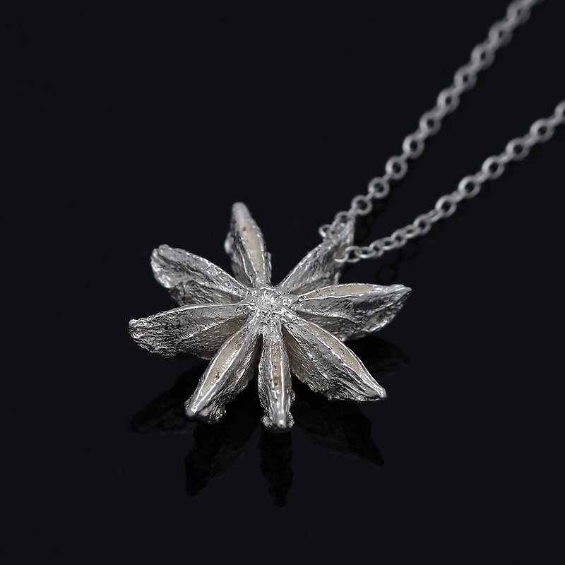 Star Anise Fruit Silver Necklace - Nature Plant - Necklaces - Other Metals Silver