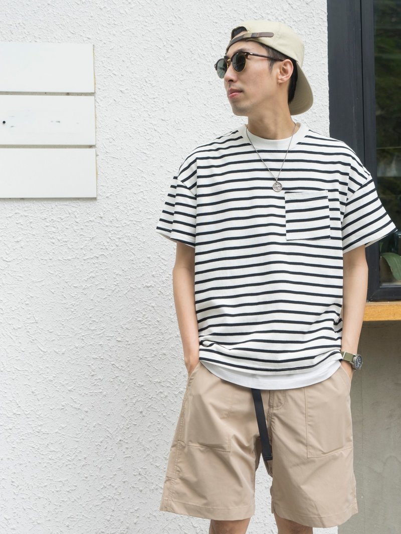 夏季日系搭配 斜口袋設計 寬松落肩條紋短袖T恤 Stripes T-Shirt - 男 T 恤 - 棉．麻 多色