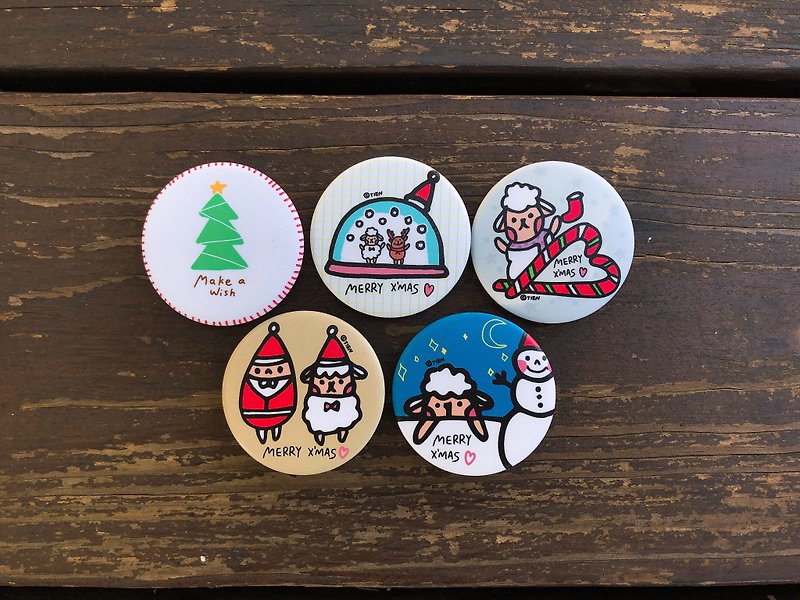 Christmas Gifts - Christmas Badges - Five Sets - Badges & Pins - Plastic 