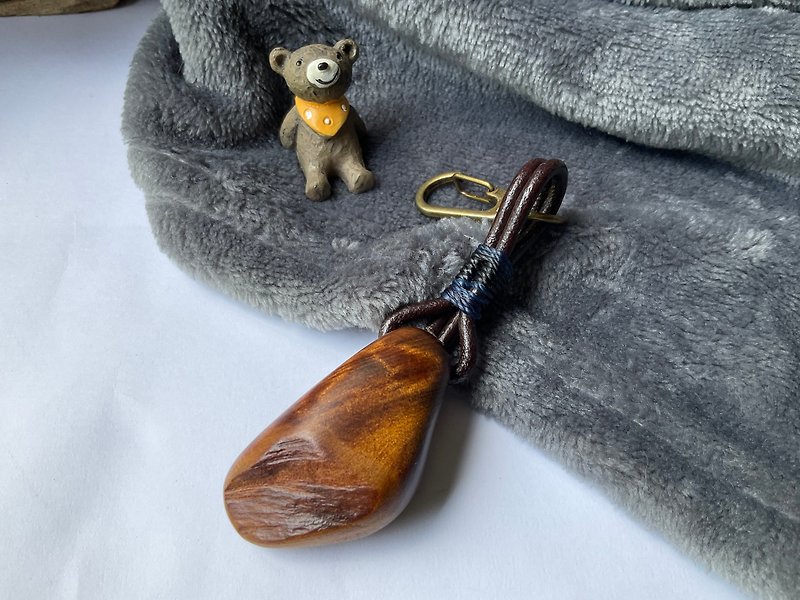 Wood and Stone. Taiwan Xiao Nan wood pendant key ring backpack pendant