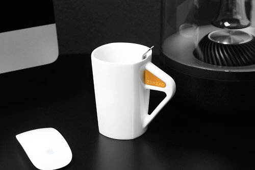 致造ZEAZAO 致在杯暗藏磁鐵能吸附勺子的馬克杯設計師原創品牌紅點獎獲獎產品