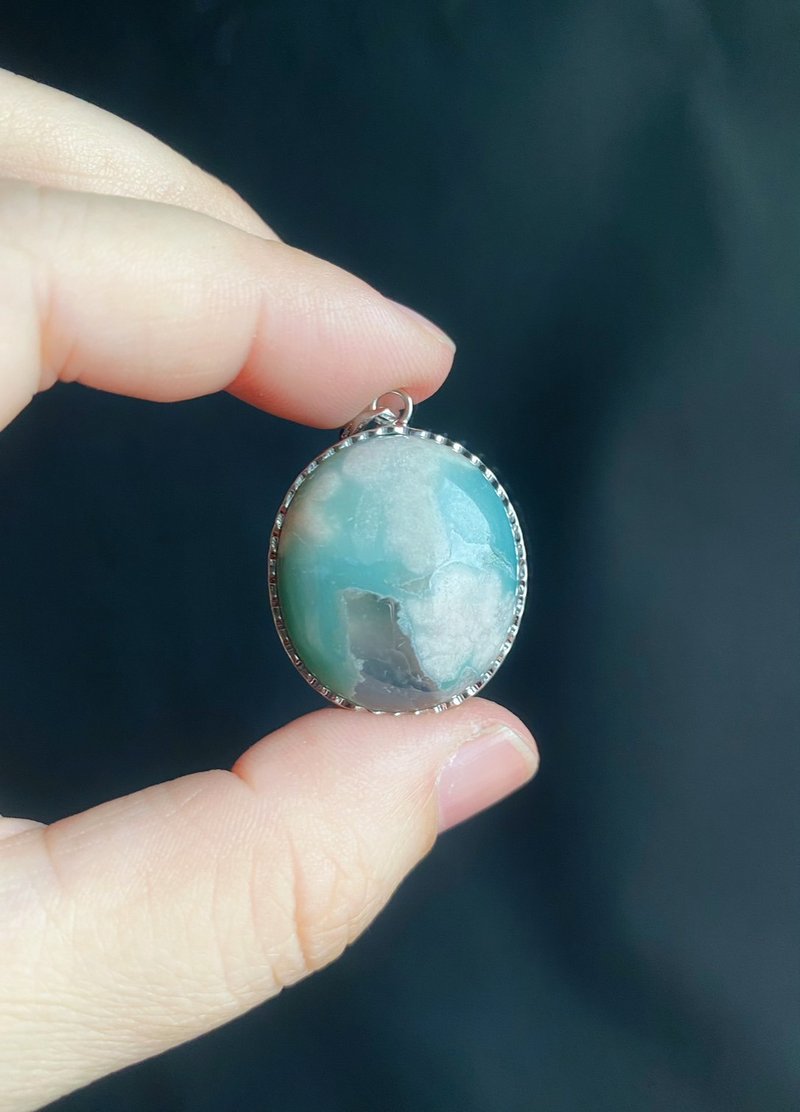 【售出】夏日 櫻花瑪瑙 莫蘭迪綠 吊墜 天然石 禮物 項鍊 - 項鍊 - 水晶 綠色