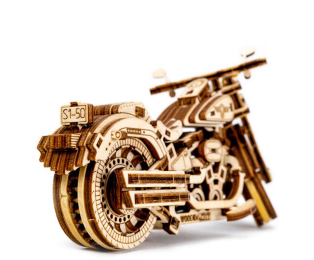 彼氏にこっそり用意した手作りプレゼント「WOODEN CITY Cruiser