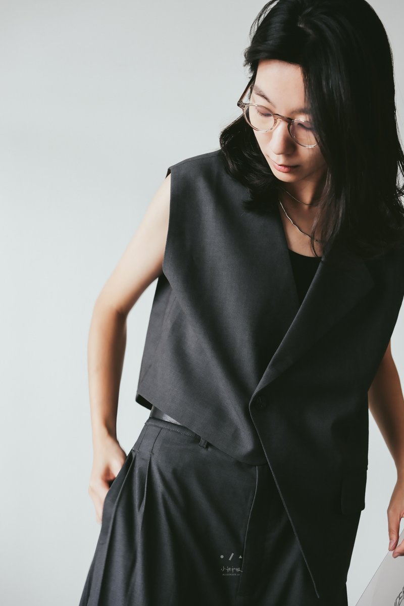 Personally customized NUMBER GRAY asymmetric suit vest/detachable suit - Women's Vests - Polyester Black