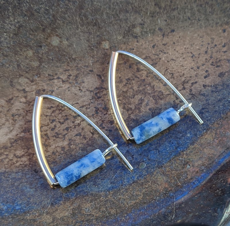 簡約14k包金純銀藍點石耳環 - 耳環/耳夾 - 半寶石 藍色