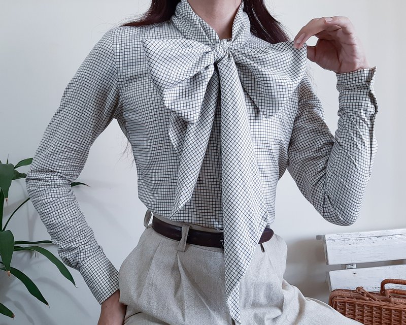 RALPH LAUREN Check Cotton Shirt Big Bow Tie Shirt Cream Brown Blue Cotton Shirt - เสื้อเชิ้ตผู้หญิง - ผ้าฝ้าย/ผ้าลินิน หลากหลายสี