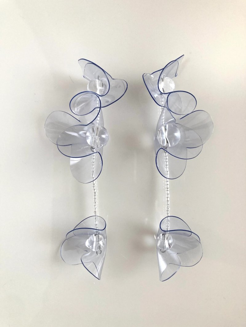bloom bouquet 耳針 耳夾 花朵 造型 - 耳環/耳夾 - 壓克力 透明