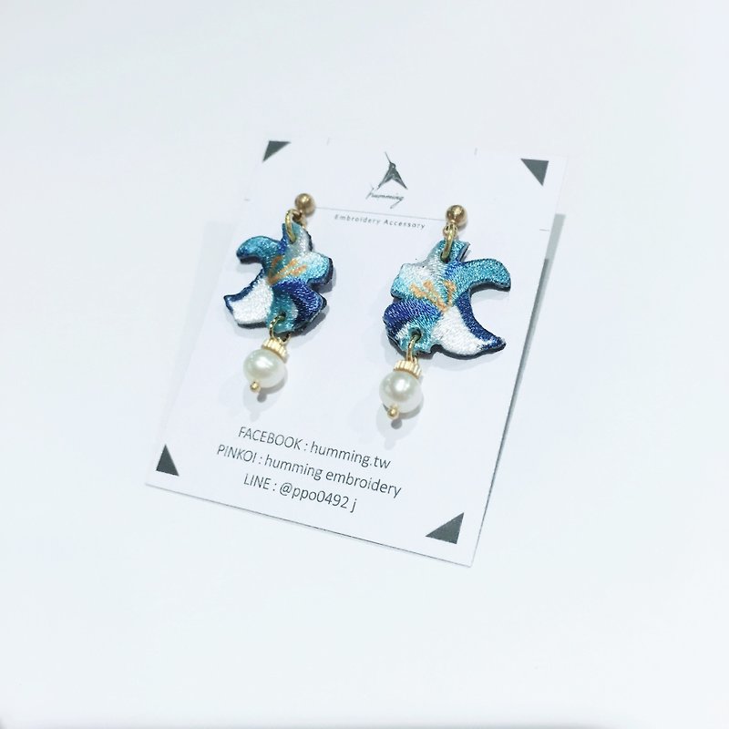 humming- Lily / Flower /Embroidery earrings - Earrings & Clip-ons - Paper 