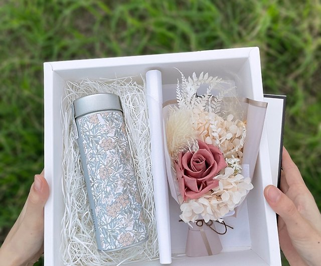 Everlasting Rose Glass Flower Box I Smokey Pink I Birthday Gift Opening  Flower Gift Housewarming Gift - Shop DreamWorks Floral Design Dried Flowers  & Bouquets - Pinkoi