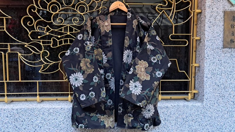 AMIN'S SHINY WORLD Black Ukiyoe Print KIMONO - เสื้อฮู้ด - ผ้าฝ้าย/ผ้าลินิน หลากหลายสี