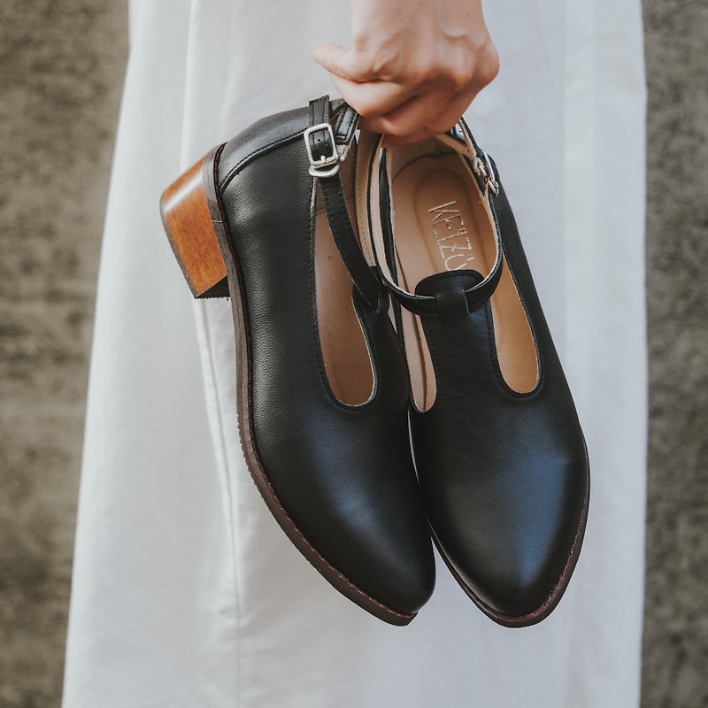 Forest Morning Light 4cm T-shaped hollow wooden heel leather shoes | Black | Taiwan handmade shoes MIT - รองเท้าส้นสูง - หนังแท้ สีดำ