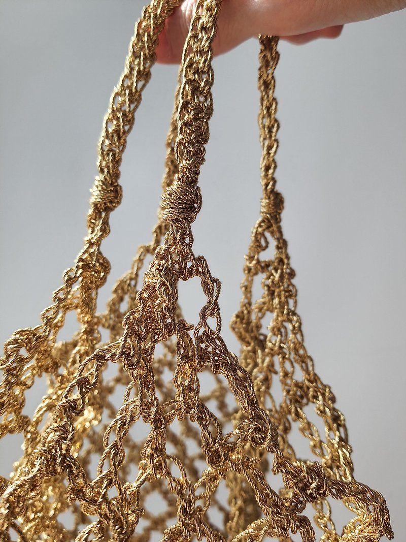 golden crochet market bag - กระเป๋าถือ - ผ้าฝ้าย/ผ้าลินิน สีทอง
