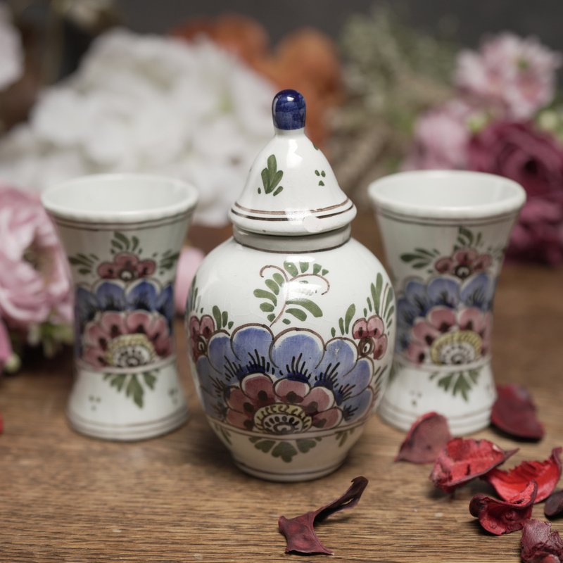 Dutch hand painted colorful flowers totem vase set - เซรามิก - ดินเผา หลากหลายสี