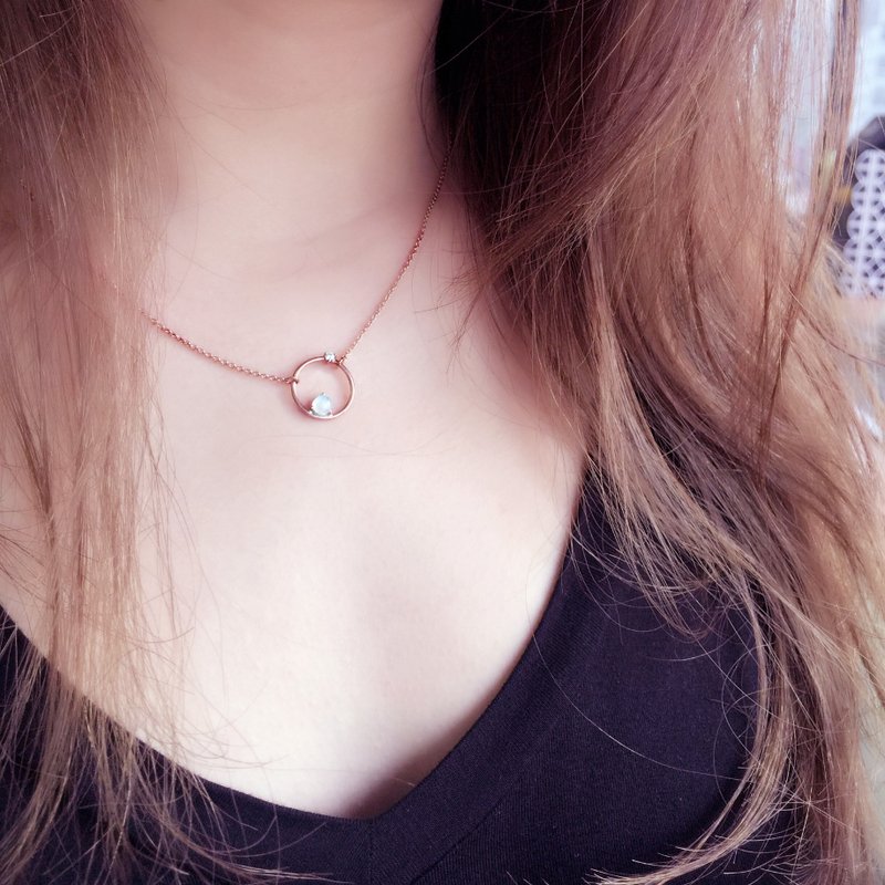 Small Coral 925 Sterling Silver Rose Gold Necklace - สร้อยคอ - โลหะ สึชมพู