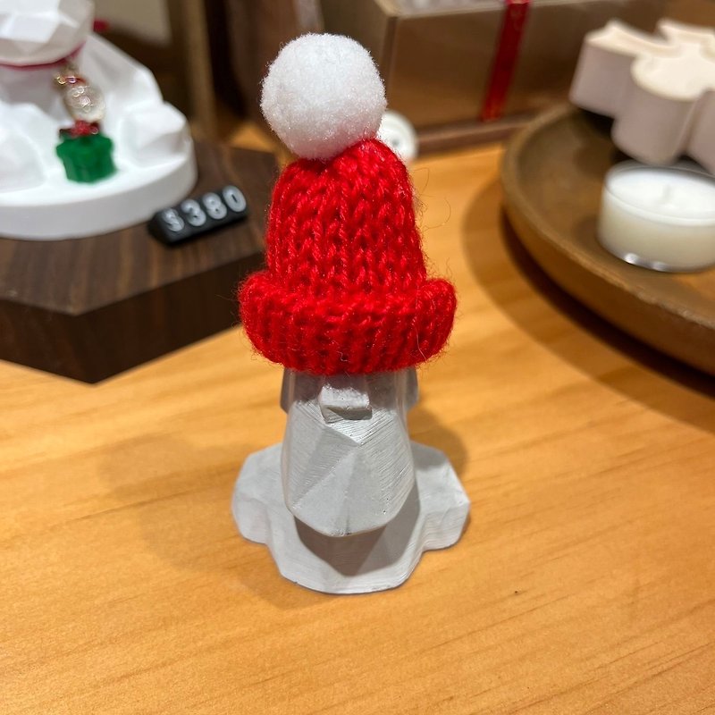 【Christmas Zone】Handmade Christmas Moai Diffusing Stone - Fragrances - Other Materials 