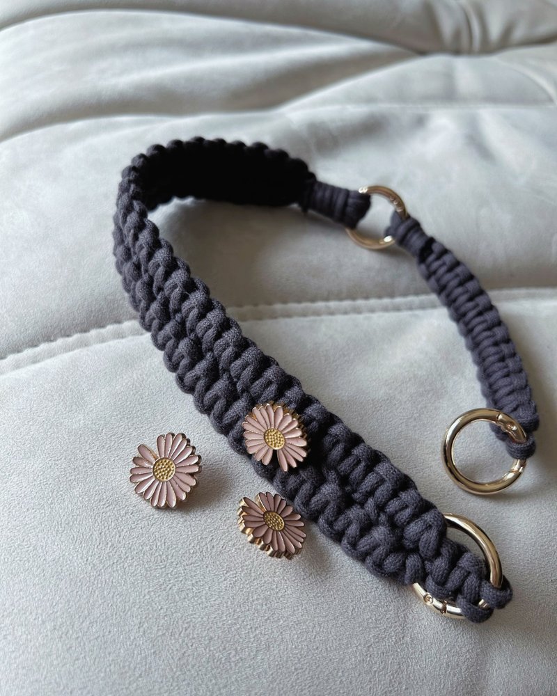 Daisy fragrant braided necklace - ปลอกคอ - ผ้าฝ้าย/ผ้าลินิน ขาว