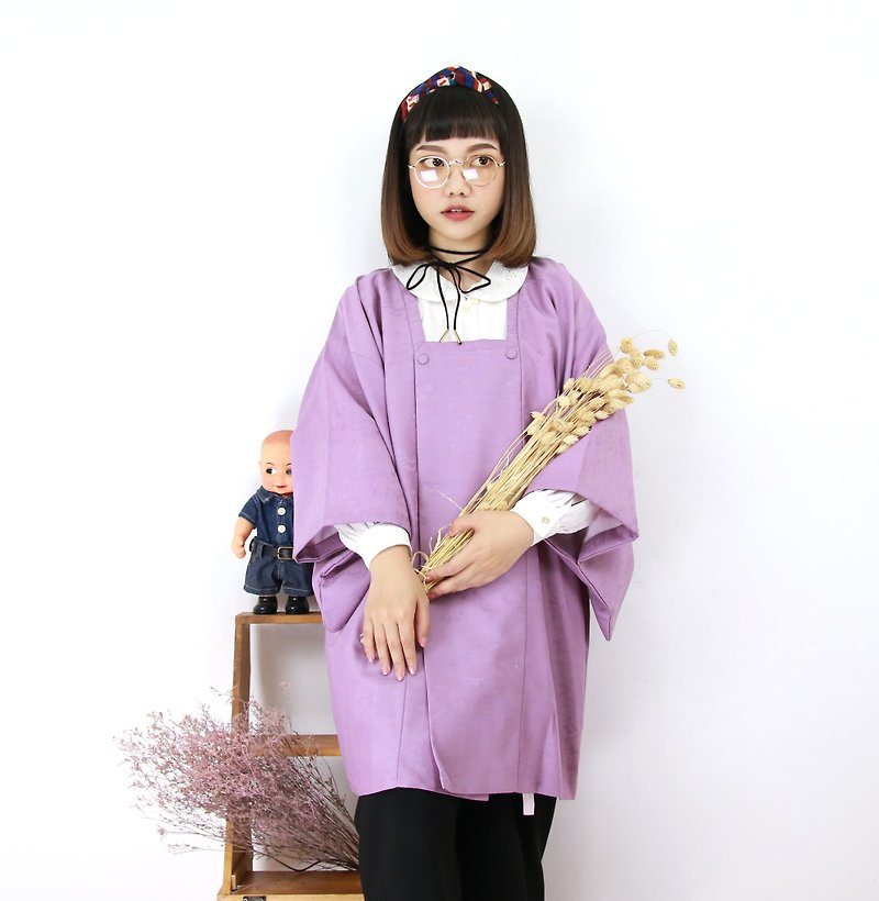Back to Green - Japanese kimono with light pink purple floral kimono - เสื้อผู้หญิง - ผ้าไหม 