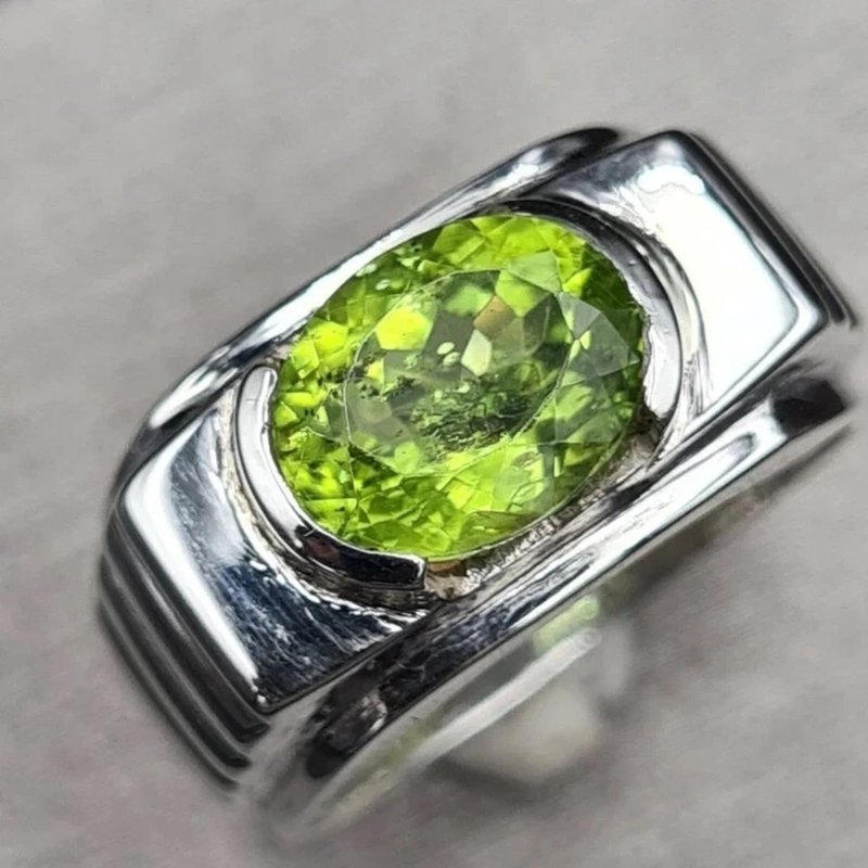 Natural Pakistan Peridot Ring Unheated Untreated Rich Vived green christmas gift - 戒指 - 寶石 綠色