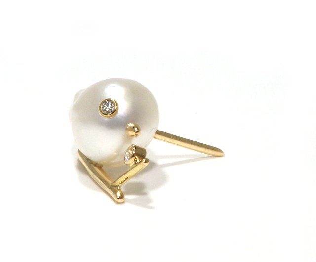 Little bird Pin brooch Lapel pin South sea pearl Diamond 18K