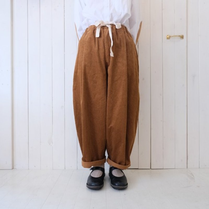 Corduroy Potiron Pants in Classic Orange - 長褲/短褲 - 棉．麻 