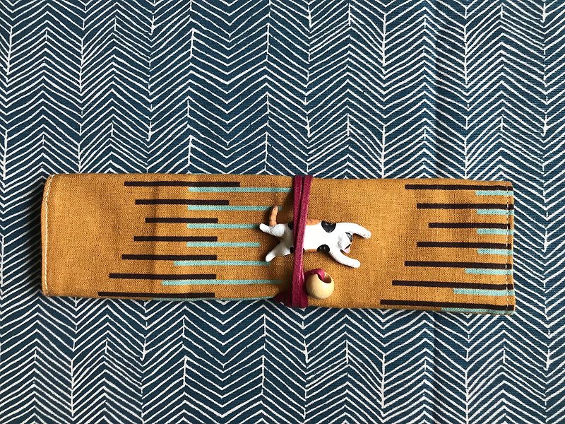 布朗線條布捲式餐具的家 - 筷子/筷架 - 棉．麻 咖啡色