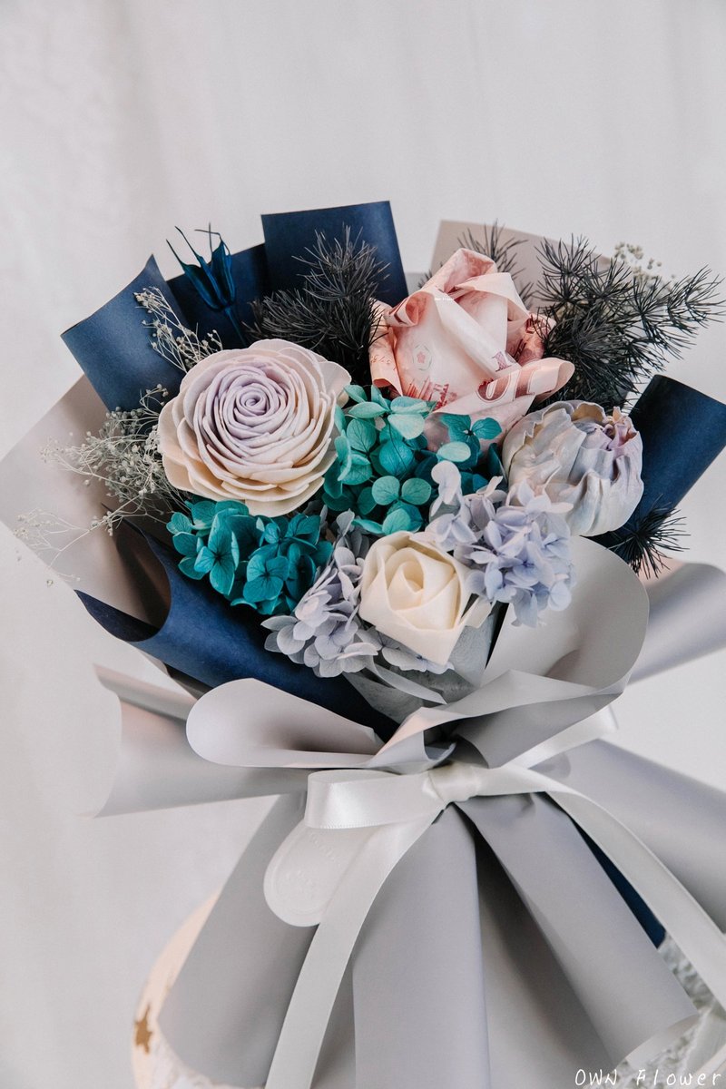 Blue bouquet/banknote bouquet/rich flower bouquet/banknote cake/birthday gift/300 yuan in cash included - ช่อดอกไม้แห้ง - พืช/ดอกไม้ สีน้ำเงิน