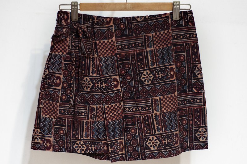 Woodcut printed cotton culottes Indian pure cotton shorts plant dyed indigo dyed woodcut printed culottes - geometric floral style - กางเกงขาสั้น - ผ้าฝ้าย/ผ้าลินิน หลากหลายสี