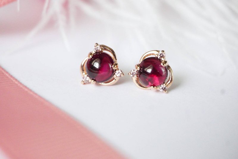 【Off-season sale】Stud Earrings Natural Garnet Silver, stud earrings - Earrings & Clip-ons - Sterling Silver Red