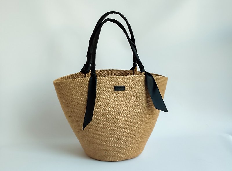 ผ้าฝ้าย/ผ้าลินิน กระเป๋าถือ - Handmade jute bag for woman