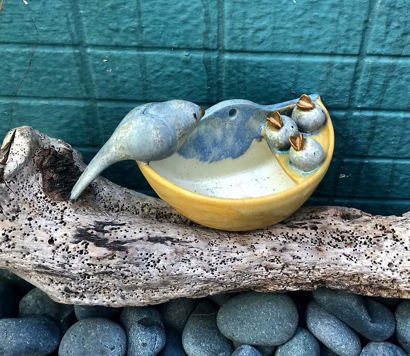 Potted Potted Flower Vessel for Feeding Young Swallows - Pottery & Ceramics - Pottery Multicolor