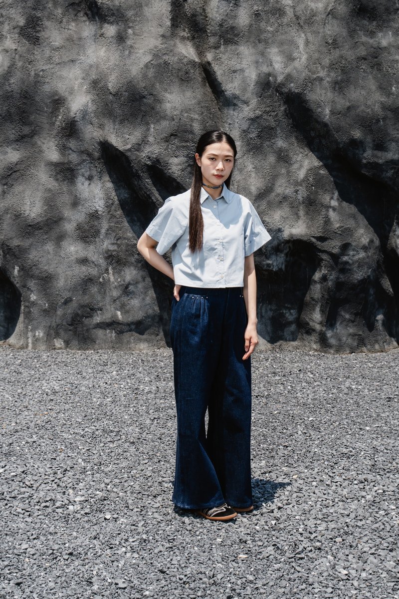 直筒硬挺牛仔褲 - 女長褲 - 其他材質 藍色