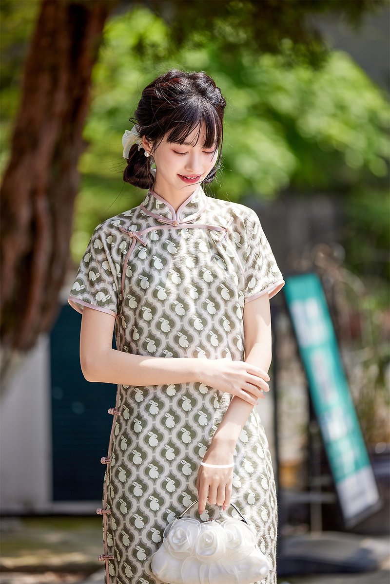 Retro print young rabbit double-breasted ancient cheongsam new Chinese style national style Spring Festival improved dress dress - กี่เพ้า - ไฟเบอร์อื่นๆ สีเขียว