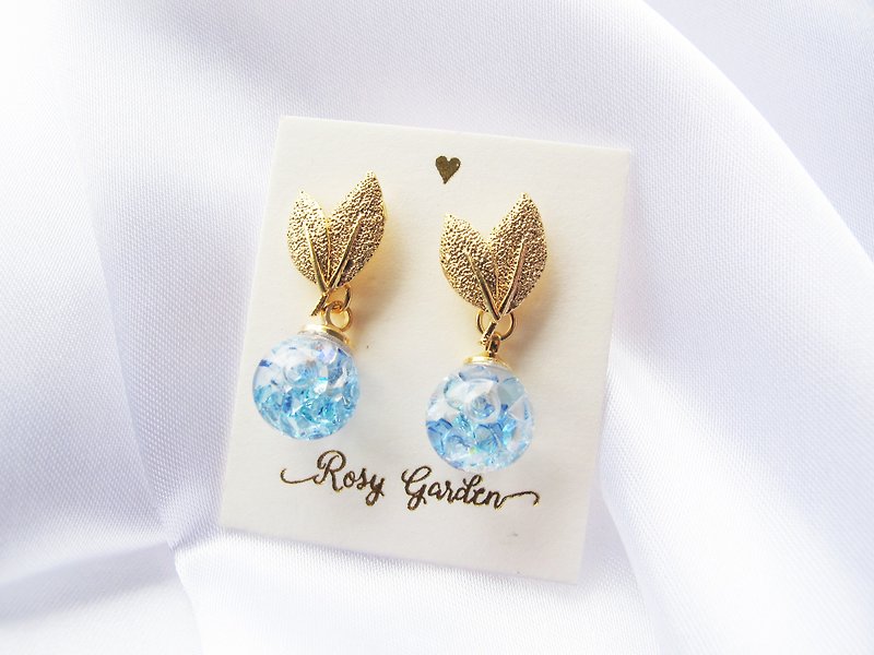 Rosy Garden blue crystals and water inside glass ball leaves earrings - Earrings & Clip-ons - Glass Blue