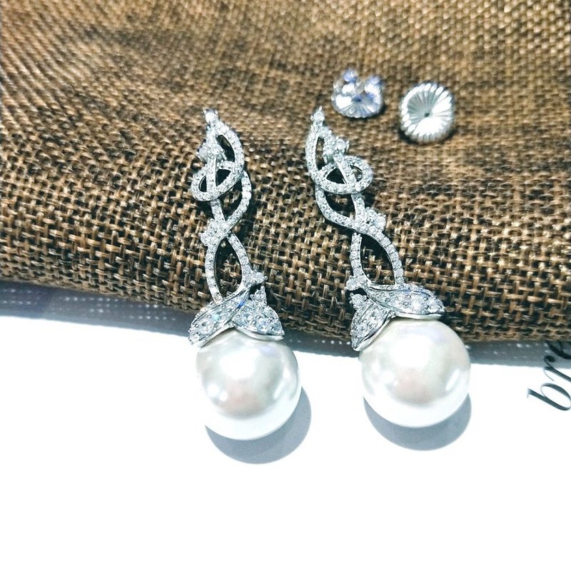 I JEWELRY 璀璨經典小番茄頂級鋯石珍珠純銀耳環 附純銀保證卡 - 耳環/耳夾/耳骨夾 - 純銀 銀色