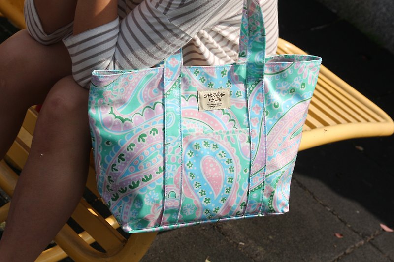 Waterproof Material Messenger Bags & Sling Bags Green - Summer Beach [Fun Fun] Alice Side Shoulder Bag (A4)-Lake Green (Made in Taiwan)